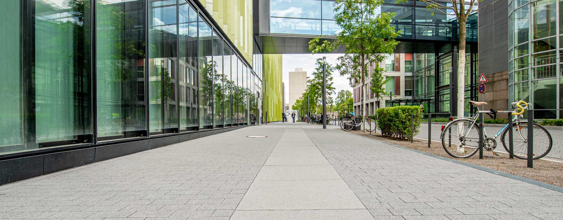 La Linia Granitgrau und Granitdunkelgrau, Uniklinik Köln.