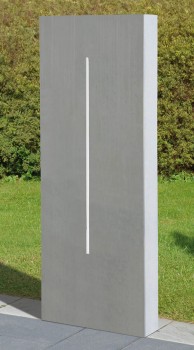 Alessio ConceptDesign Sichtbeton Grau glatt mit eingelassener LichtDesign LED-Leiste (250 x 60 x 14 cm).