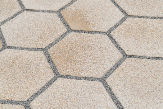 Asak Flyt Umbriano Granitbeige gemasert.