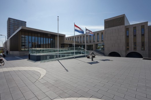 Krimpen aan den IJssel (NL), Rathausplatz, Boulevard Basaltanthrazit und Quarzgrau.