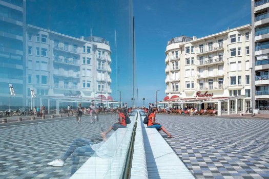 Knokke (BE), Rubens-Plein, Boulevard Objektfarben Grassano, Nardo, Bianco und Objektfarbe Beneveto.