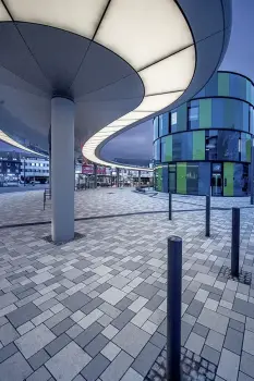 Remscheid, Busbahnhof, Corio Farbton 12.01, 12.05 und 14.01.