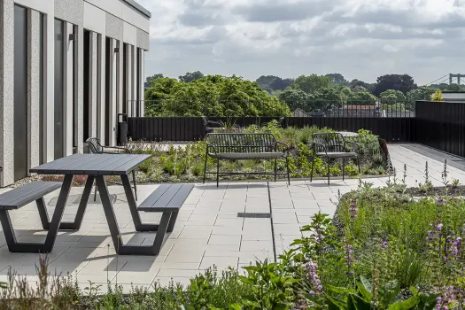 Köln, Dachterrasse RWZ, Arcadia Lugano.