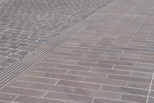 Stadt Stolberg, Fußgängerzone, Grauwacke in Kombination mit Basalt.