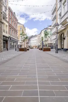 Stadt Stolberg, Fußgängerzone, Grauwacke in Kombination mit Basalt.