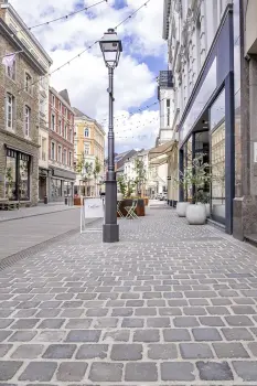 Stadt Stolberg, Fußgängerzone, Grauwacke in Kombination mit Basalt.