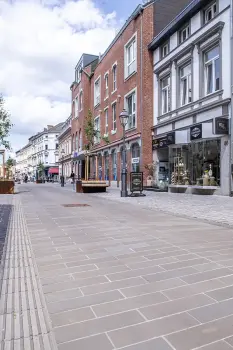 Stadt Stolberg, Fußgängerzone, Grauwacke in Kombination mit Basalt.