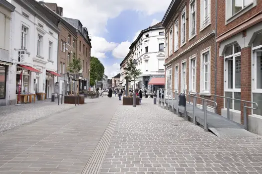 Stadt Stolberg, Fußgängerzone, Grauwacke in Kombination mit Basalt.