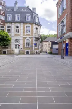Stadt Stolberg, Fußgängerzone, Grauwacke in Kombination mit Basalt.