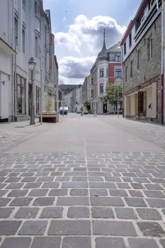Stadt Stolberg, Fußgängerzone, Grauwacke in Kombination mit Basalt.