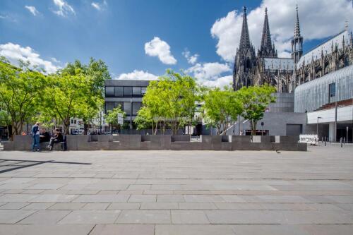 Grauwacke Kurt Hackenberg Platz Koeln 2465 090