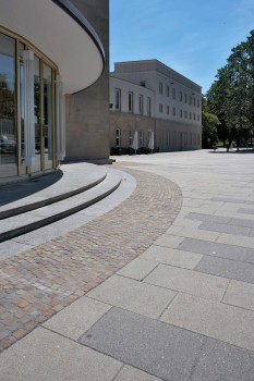 Wuppertal, Opernhaus, La Linia Hellgrau, Mittelgrau und Dunkelgrau.