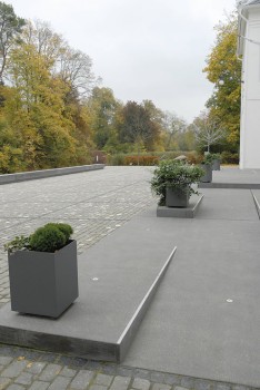 Donaueschingen, Museum Biedermann, Concept Design Treppenanlage, gestrahlt, bestehend aus 9 Fertigteilen je ca. 500 x 250 cm. 