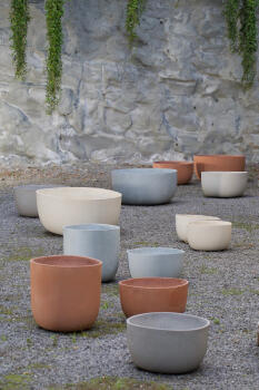 Pflanztöpfe Farbe Grau, Siena, Salbei und Sand.