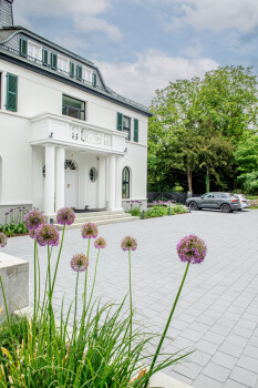 Palladio Dunkelgrau.