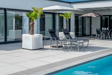 Senzo Terrassenplatte Hellgrau Elegant Pool 2541 81