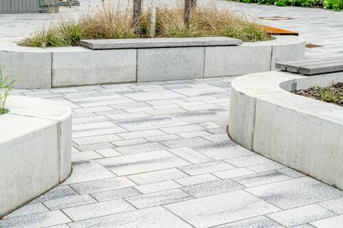 Eltzsche Verwaltung Koeln Umbriano Pflaster Granitgrau weiss 2597 023