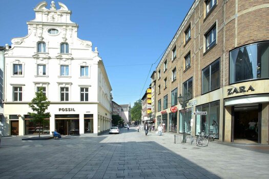 Umbriano Altstadt Duesseldorf Granitgrau weiss 2165 9974