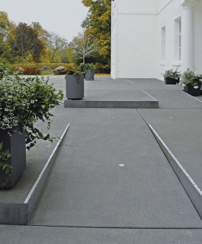 Donaueschingen, Museum Biedermann, Concept Design Treppenanlage, gestrahlt, bestehend aus 9 Fertigteilen je ca. 500 x 250 cm.