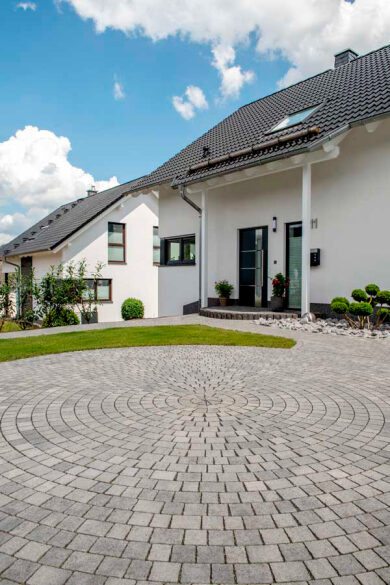 Campino Pflaster Hauszugang Kreisstein Basalt Anthrazit Grau Rustikal Modern 2404 030