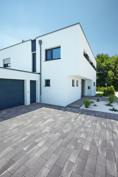 Linaro Pflaster Hauszufahrt Grau Dunkel Gemasert Einfahrt Hauseingang Modern Elegant Flachdach 2220 3923