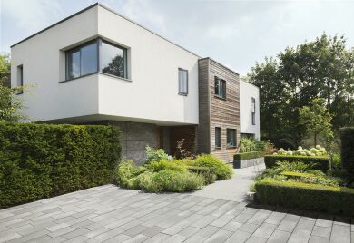 Linaro Pflaster Hauszugang Hell Grau Hauszugang Weg Flachdach Modern Holz Elegant