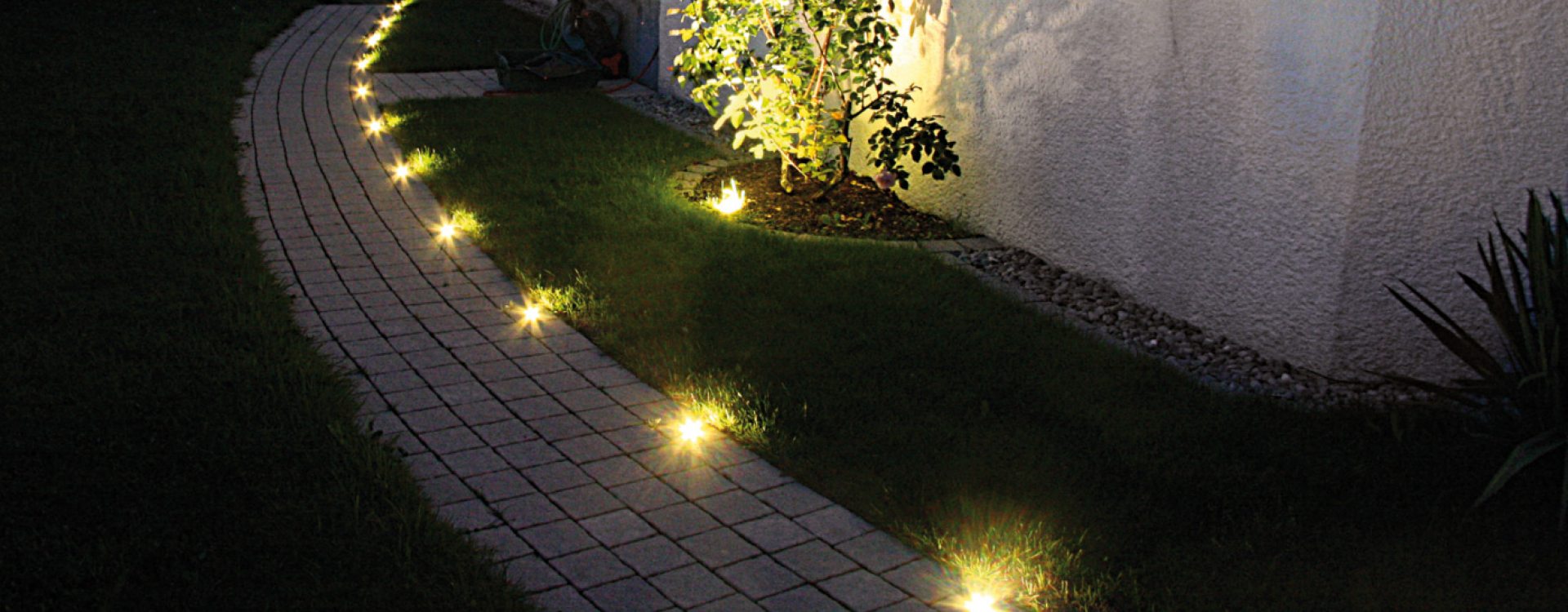 LichtSpot | Licht im Garten | Metten Stein+Design